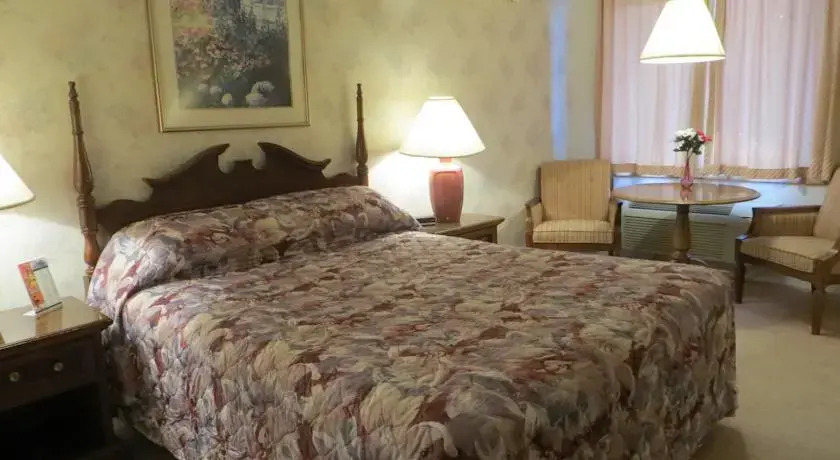 Churchills North Country Lodge LLC