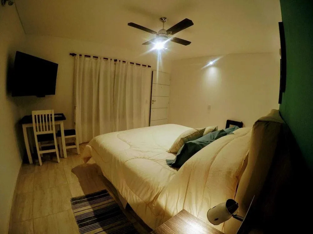 ARROYO SUITE HOUSE