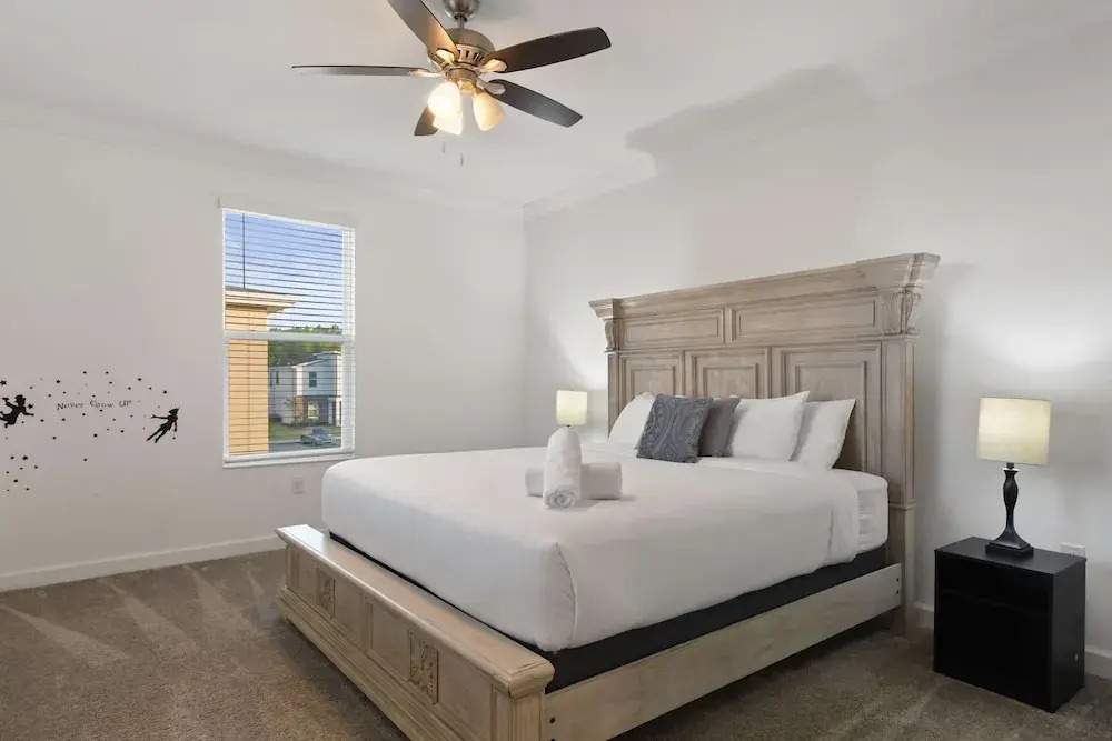 Luxurious Resort Home Near Disney & Shopping!