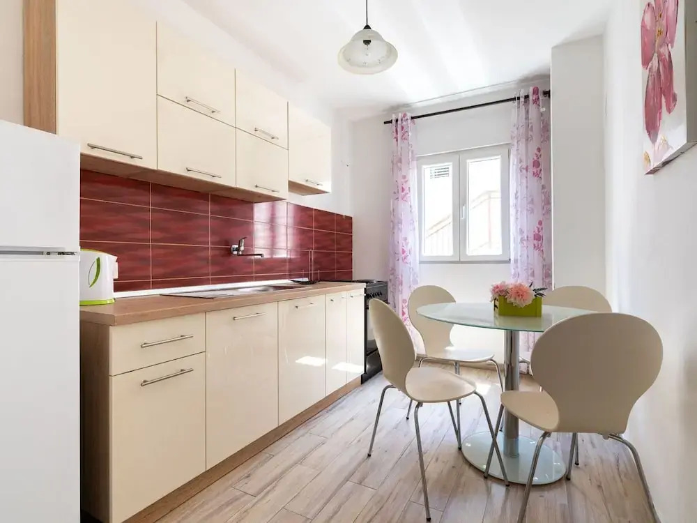 Simplistic Holiday Home in Rogoznica near the Seabeach