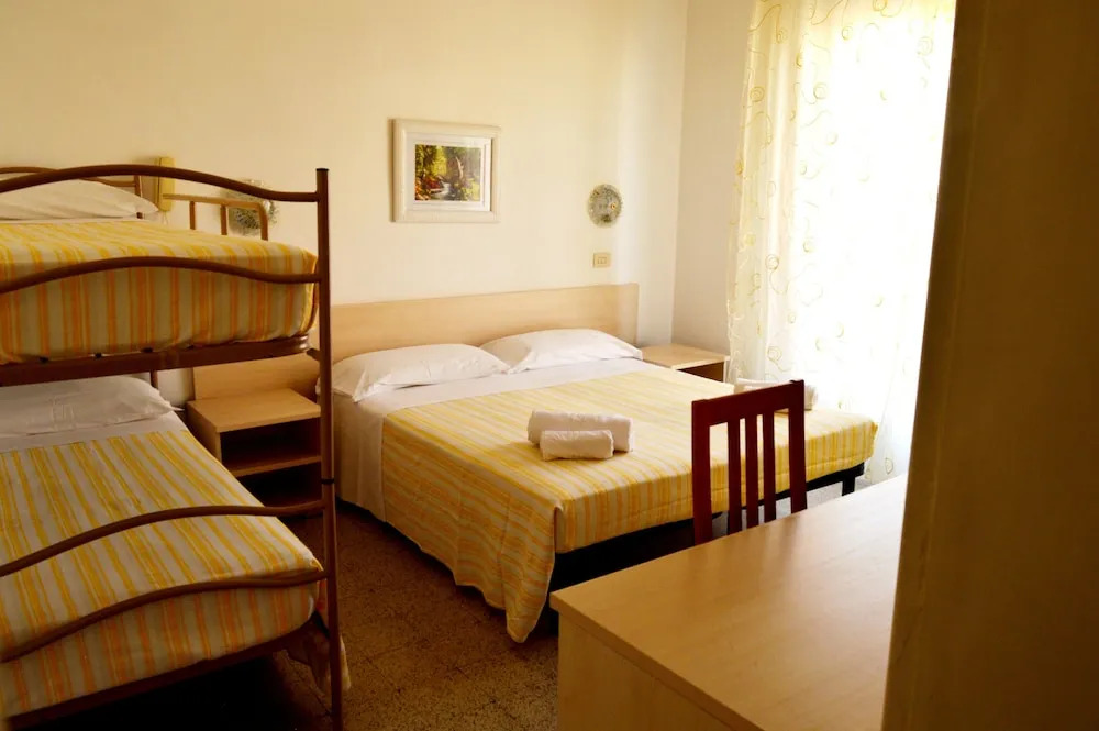 New Hotel Cirene Room Quadriple With Breakfast