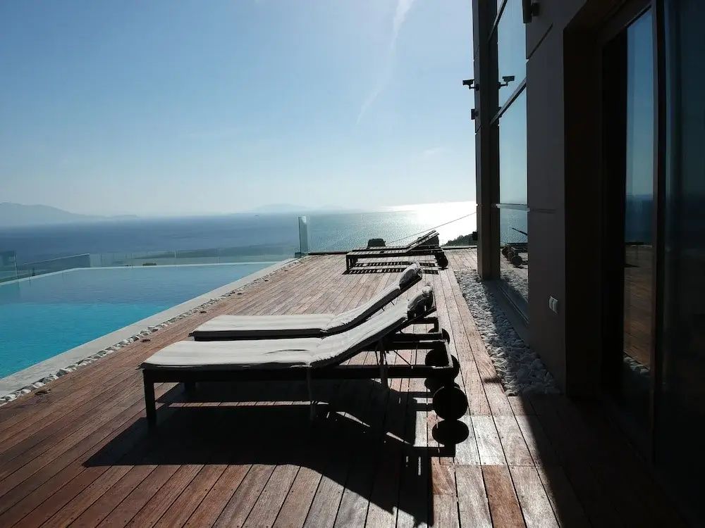 Seaview Peninsula Villa