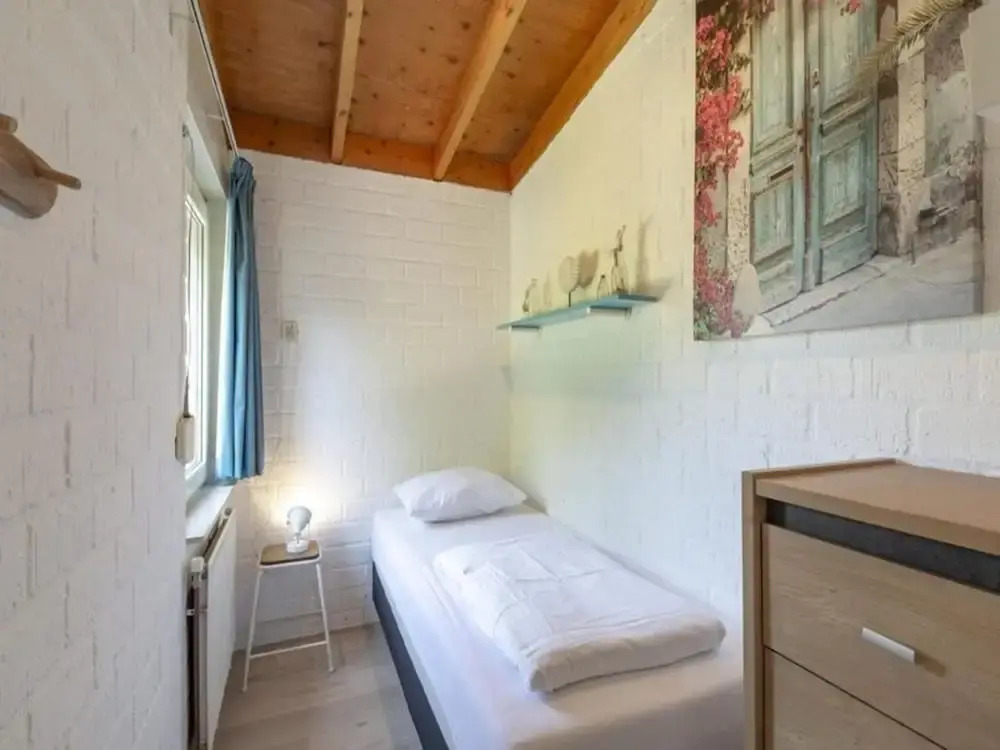Modern Bungalow Close to the Beach