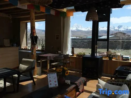 Yaoshan · Muxue Homestay (Tagong Grassland)