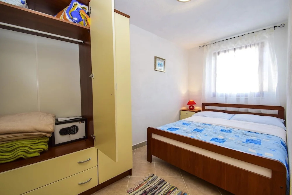 Apartments Lela Drage