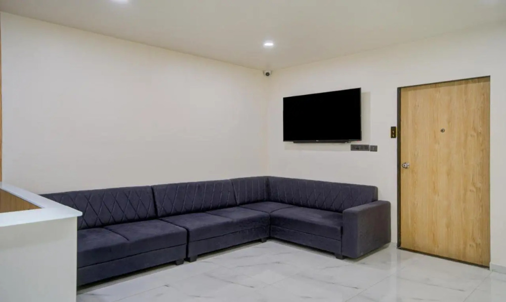 Treebo Grand Lotus - 3 km from Textile Market