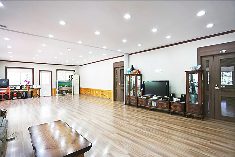Wongju Bridge Pension