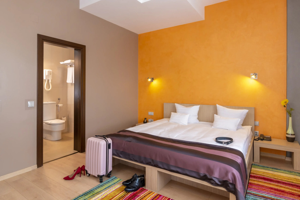 West City Hotel