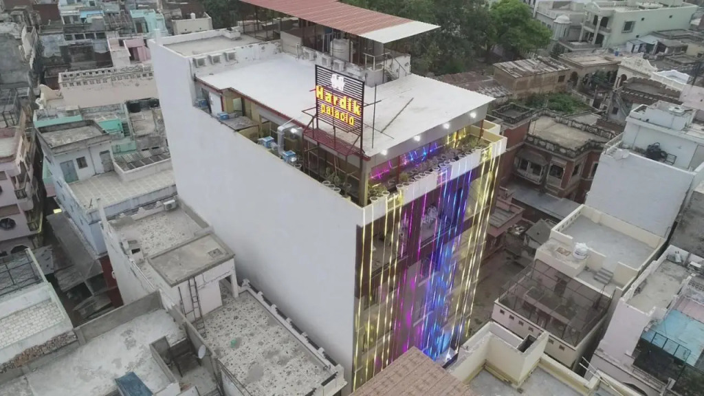 Hotel Hardik Palacio