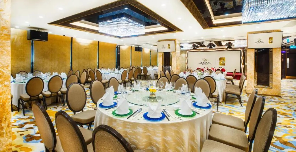 Hotel Golden Dragon