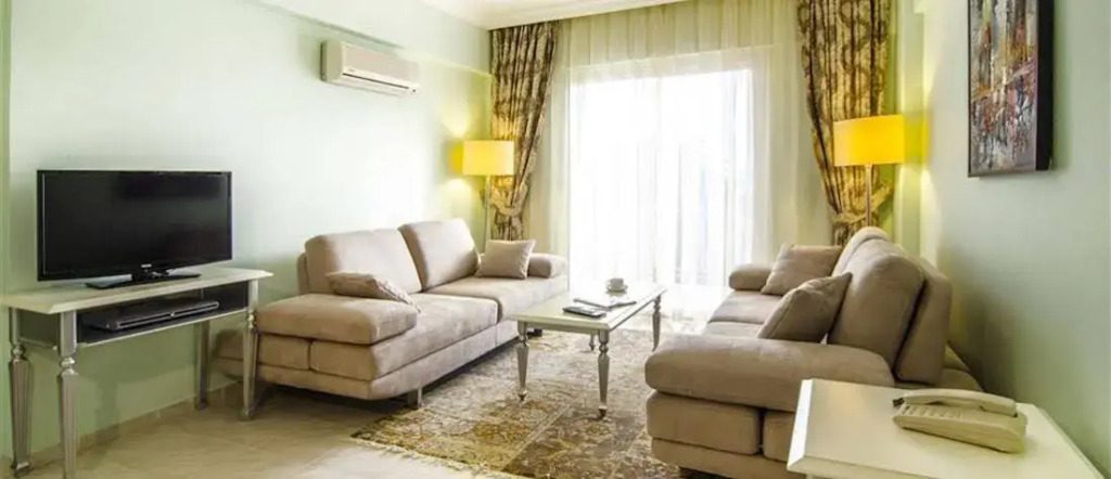 Peninsula Pineclub Boutique Hotel