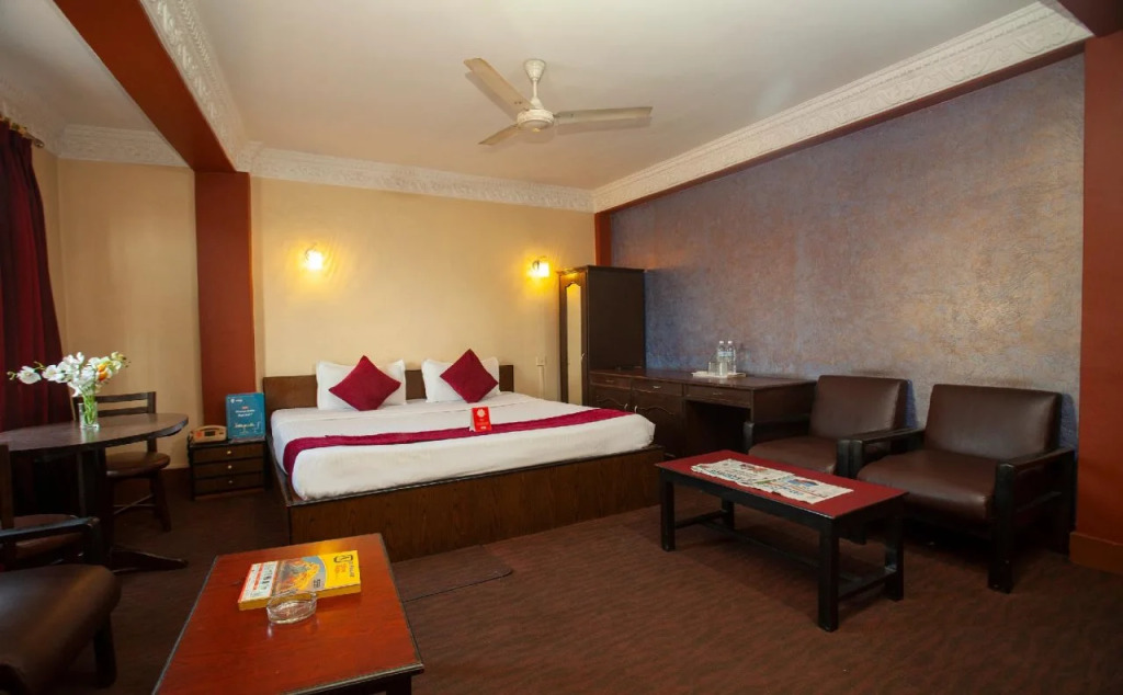 OYO 217 Shiva Tirupati Hotel
