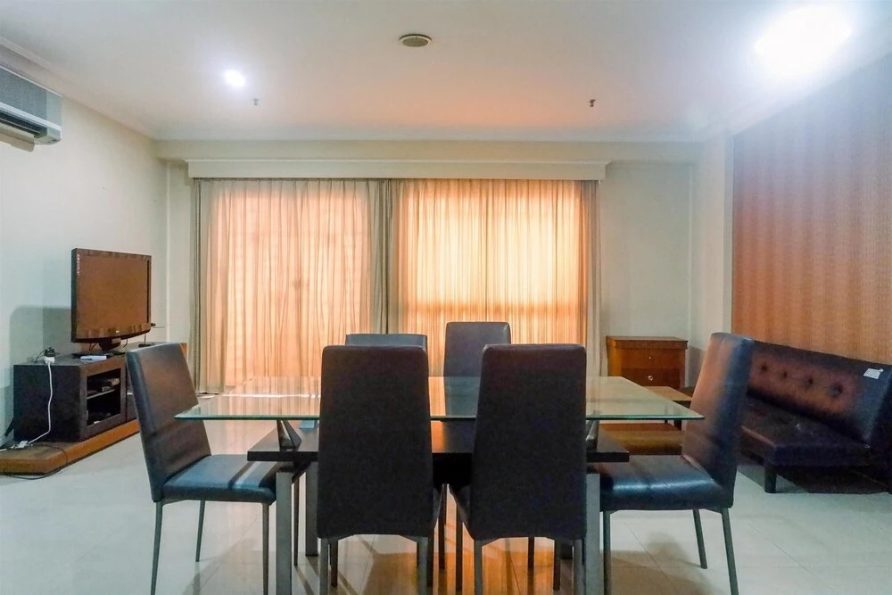Very Spacious 3Br High Floor Taman Beverly Apartment
