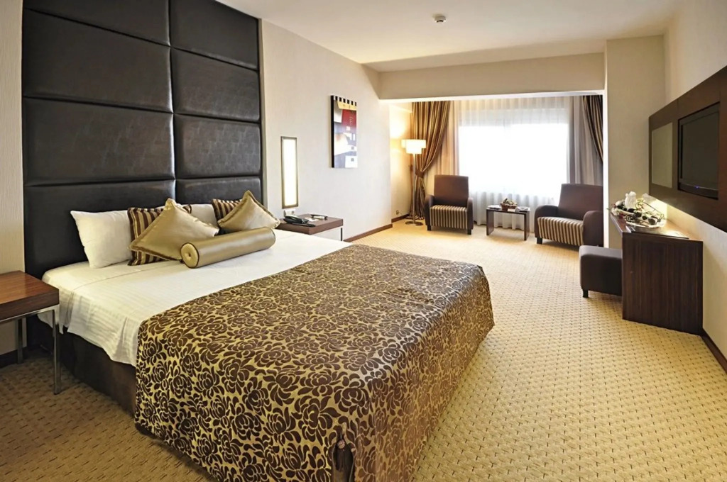 North Point Hotel