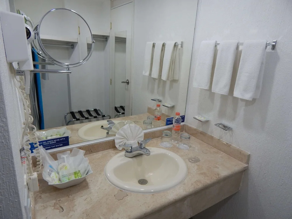 Days Inn by Wyndham Minatitlan