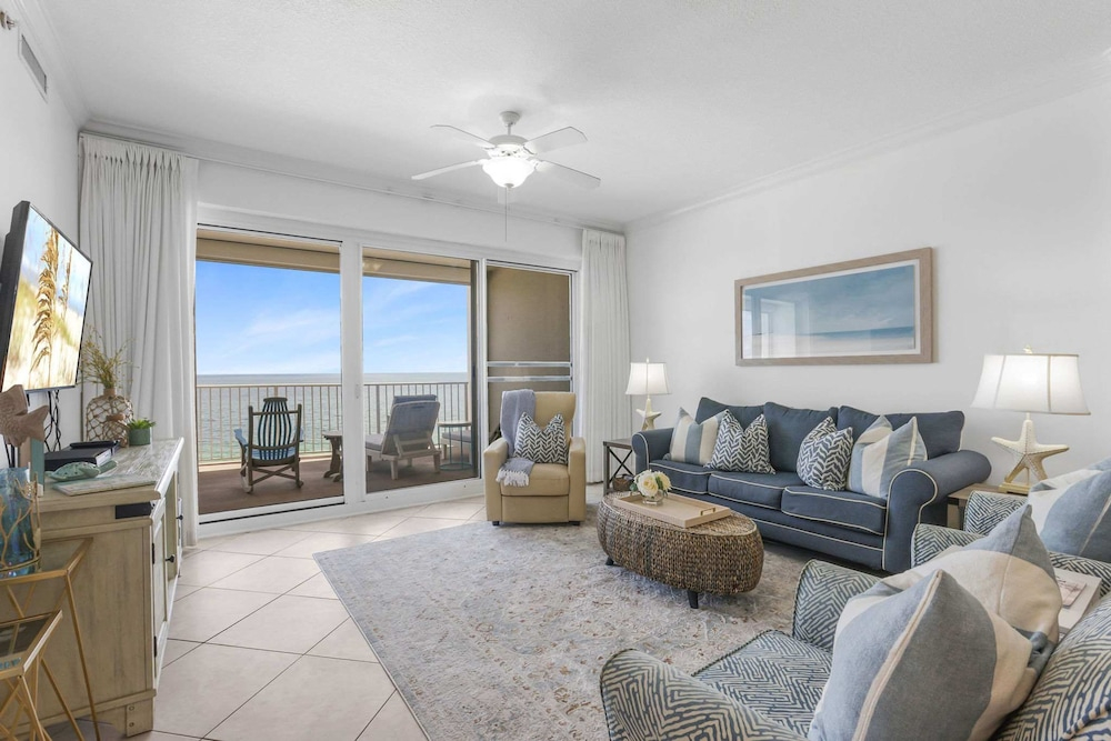 Regency Isle Beachfront Bliss Amazing Views 2 Bedrooms