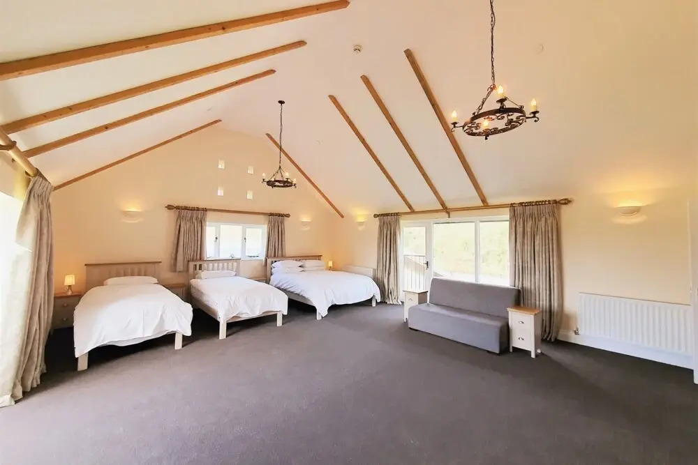 The Victorian Barn, Self-Catering Holidays with Pool and Hot Tubs, Dorset