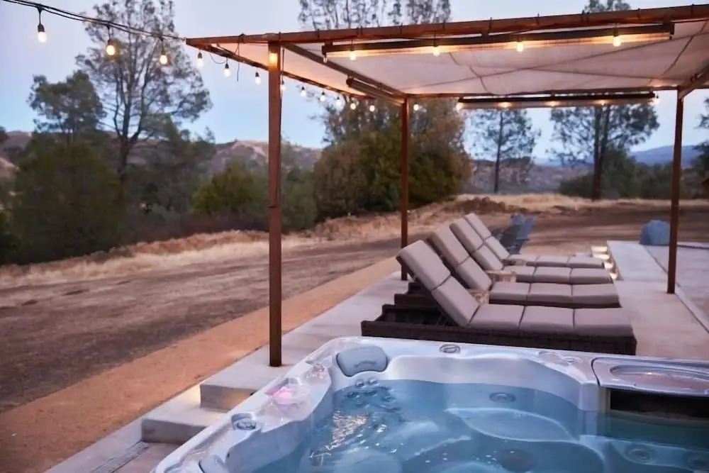 Bed & Barrel at Stonehouse Cellars