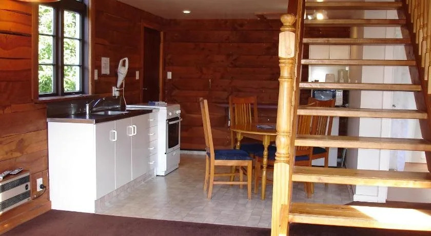 Alpine Holiday Apartments & Campground