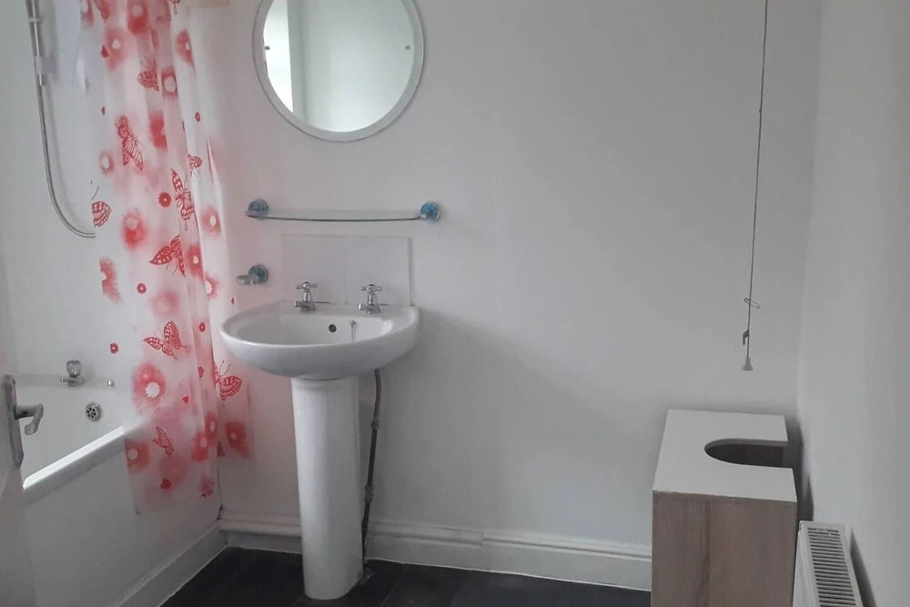 Homely 4-bed House in Manchester