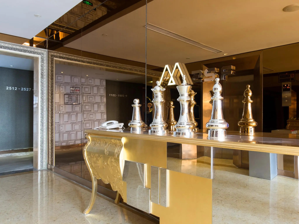 Modern Classic Hotel