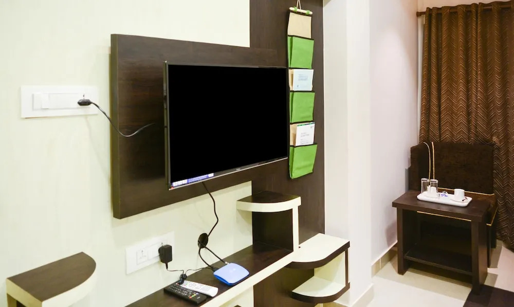 Treebo Trend Hotel Rudraksh