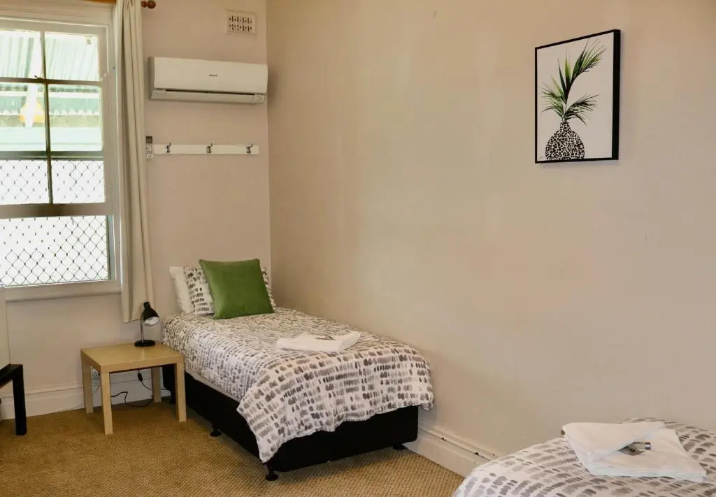 The Commercial Hotel Wallerawang