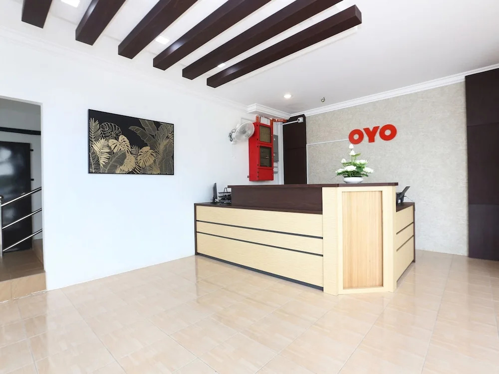 OYO 89888 Dz Residence Guest House