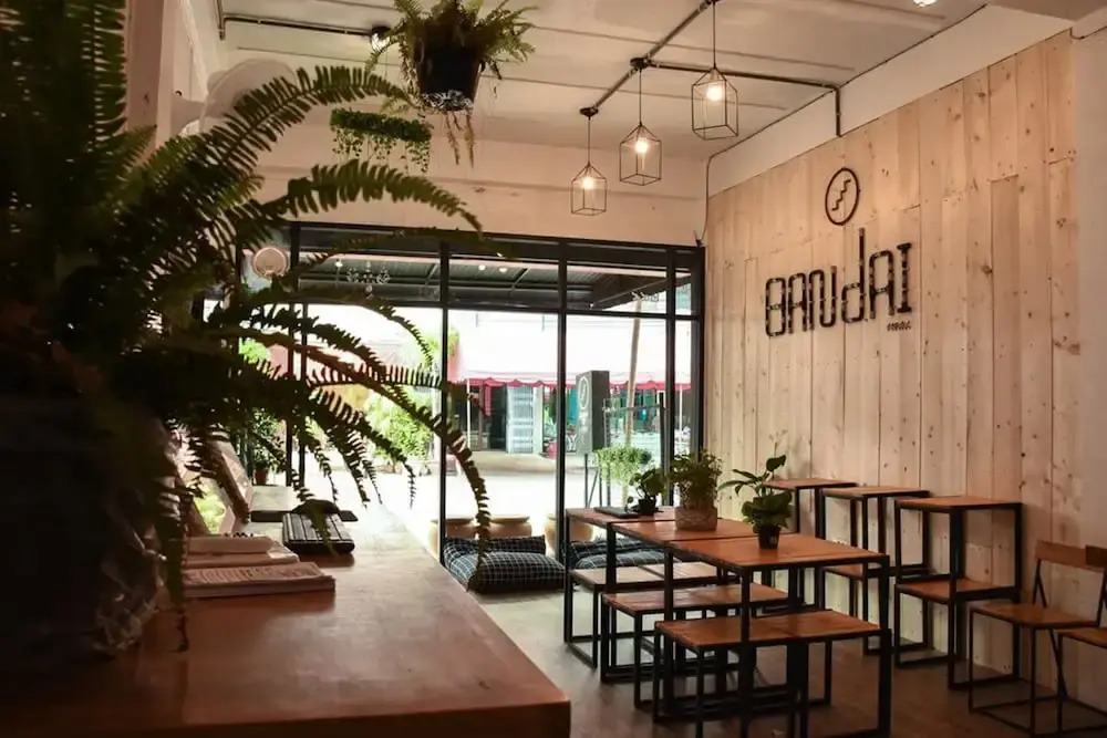 Bandai II Poshtel