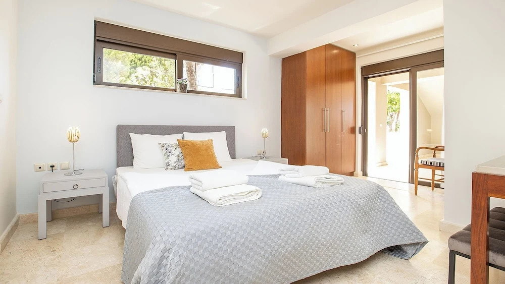 A Luxury Villa in Stavros village