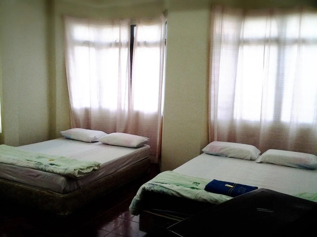 Hotel Ani