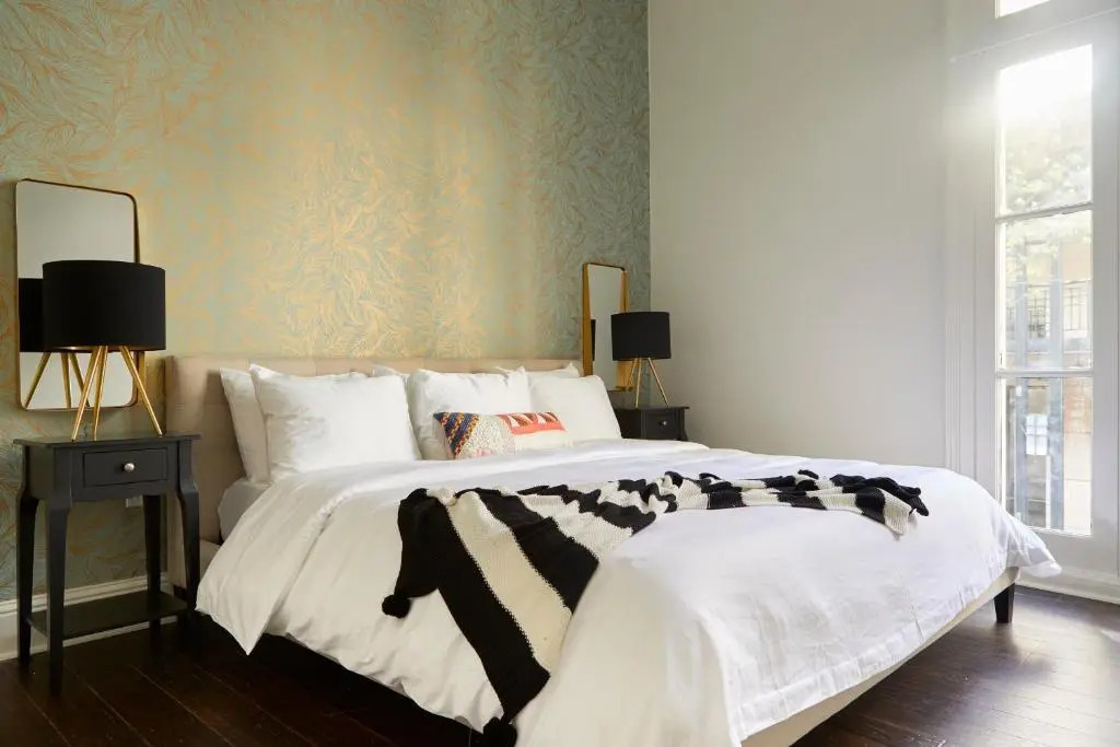 St. Charles Elegant Suites by Sonder