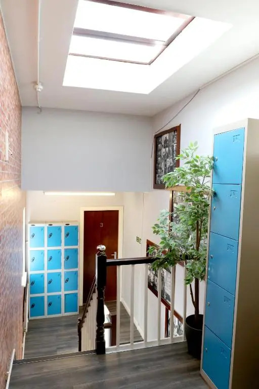 Midtown Hostel