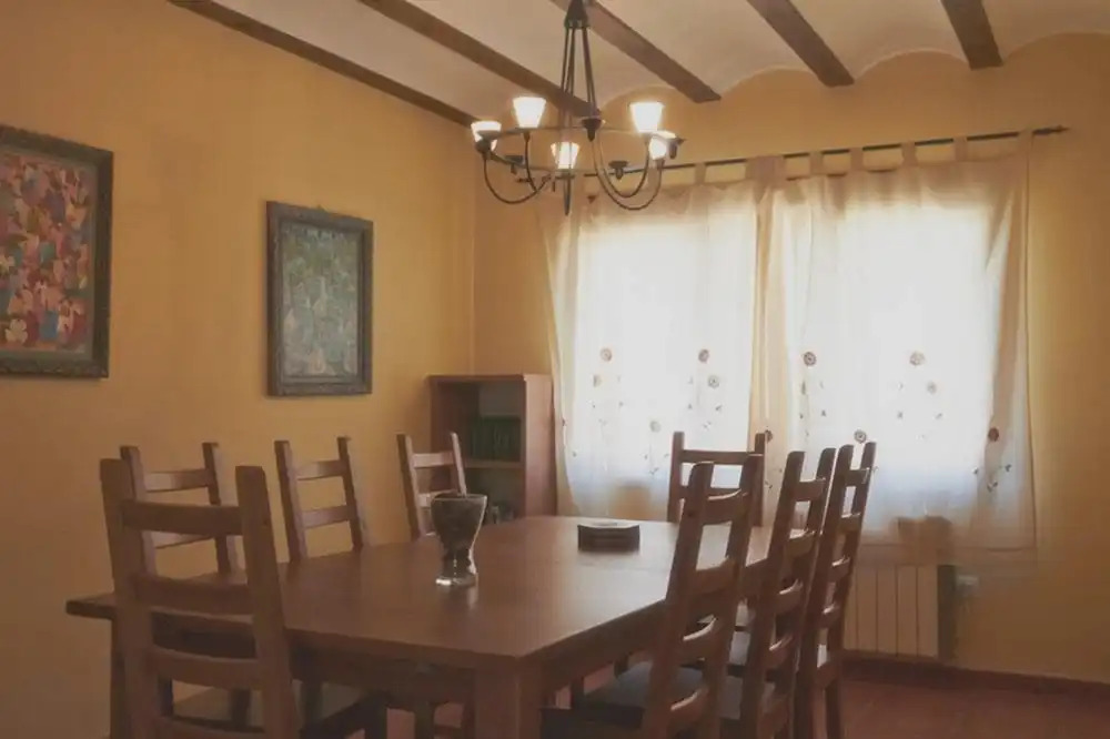 House With 4 Bedrooms in Yeste, With Wonderful Mountain View, Pool Access and Enclosed Garden