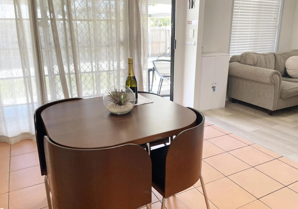 Bribie Beach Bungalow