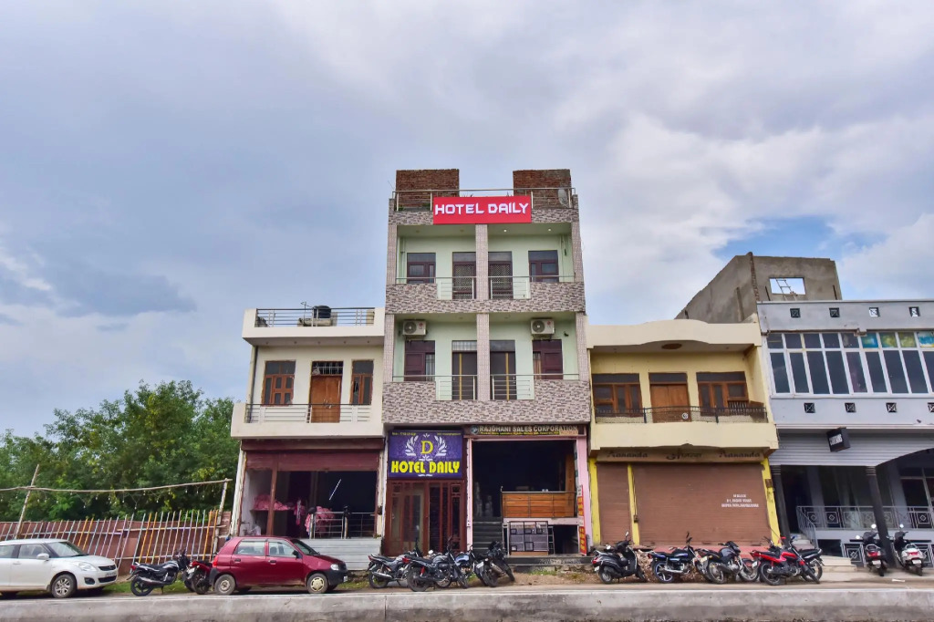 OYO 82514 Hotel Daily