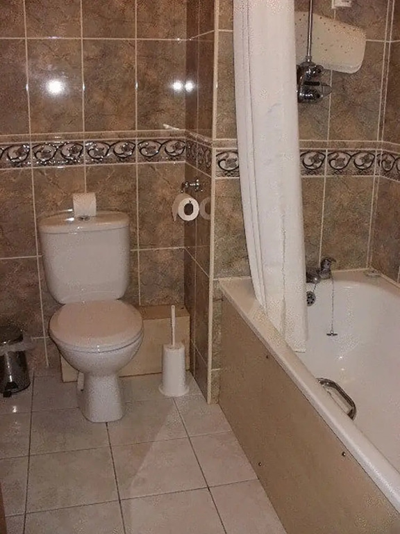 Three Rivers Hotel