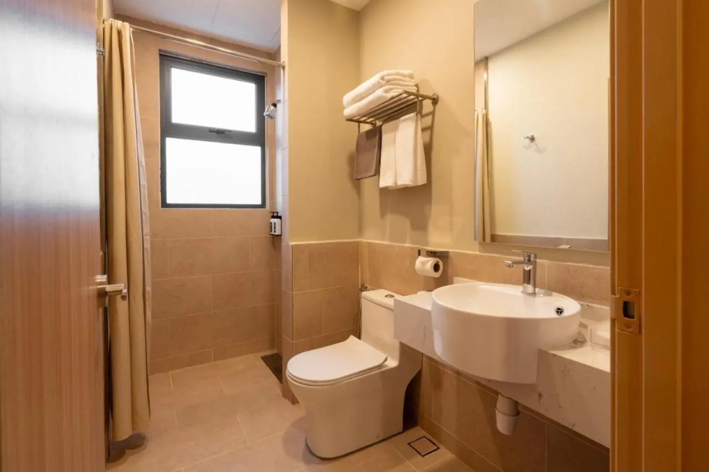 Zenith Suites Cameron