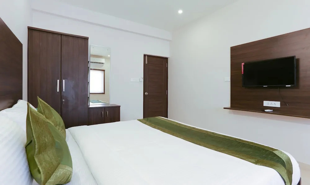 Treebo Hi Line Apartments Kalapatti
