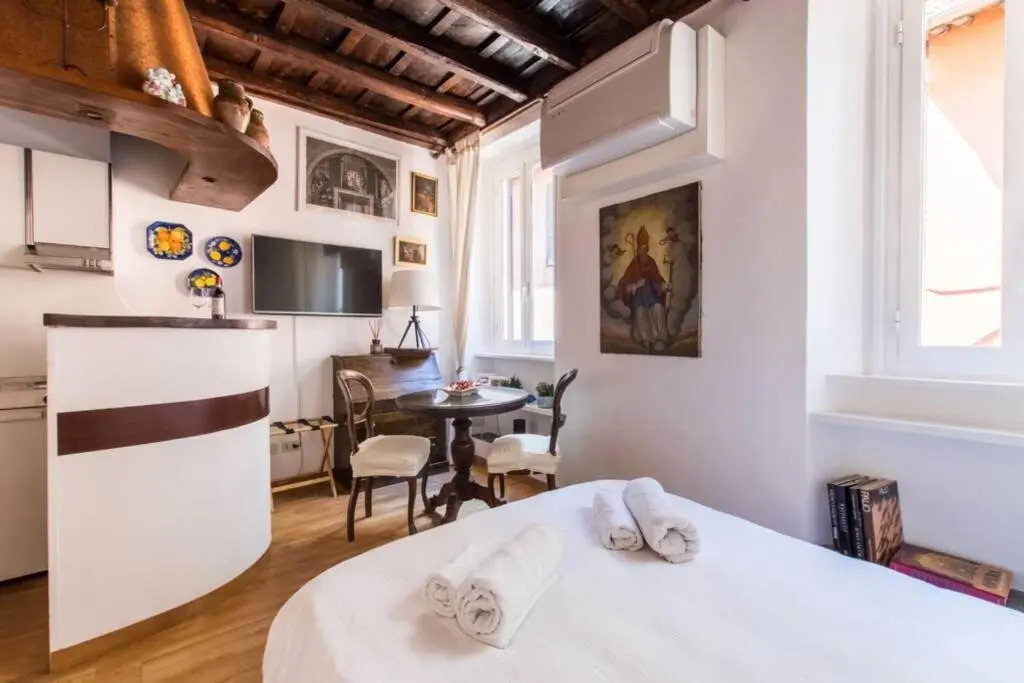 Oldtownflat38 (Adults Only)