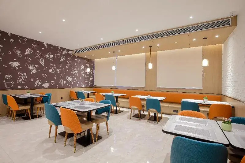 HanTing Hotel (Jinan Jing Fourth Road Provincial Eye Hospital)