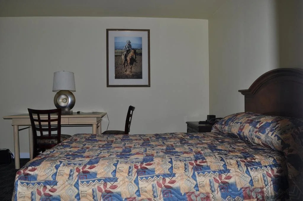 Camrest Motel