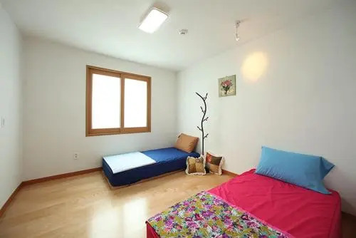 Tongyeong One Guesthouse