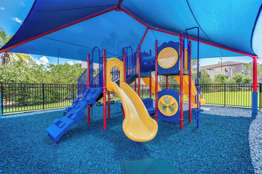 Vista Cay Condo w FREE Resort Access, near Disney