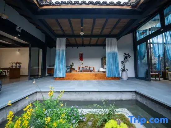 Lanwu X-Space Guesthouse (Huangshan Xixinan Ancient Village Branch)