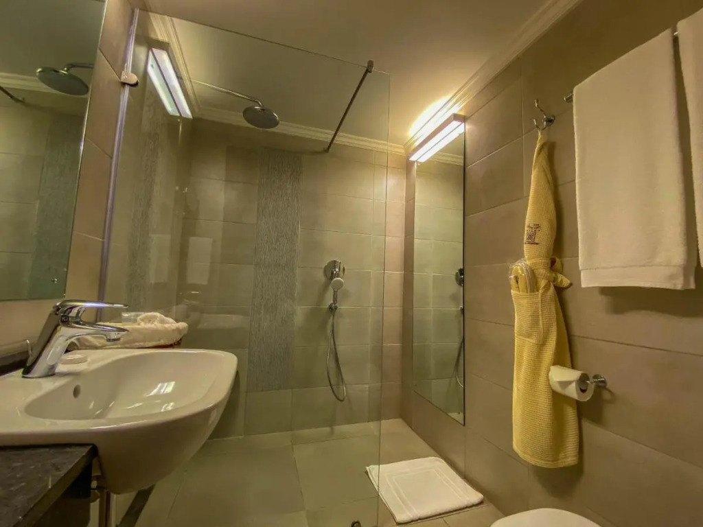 The African Regent Hotel