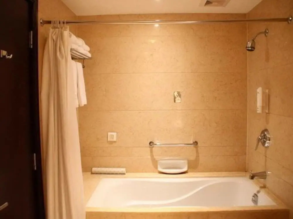 Shanghai Golden Jade Sunshine Hotel