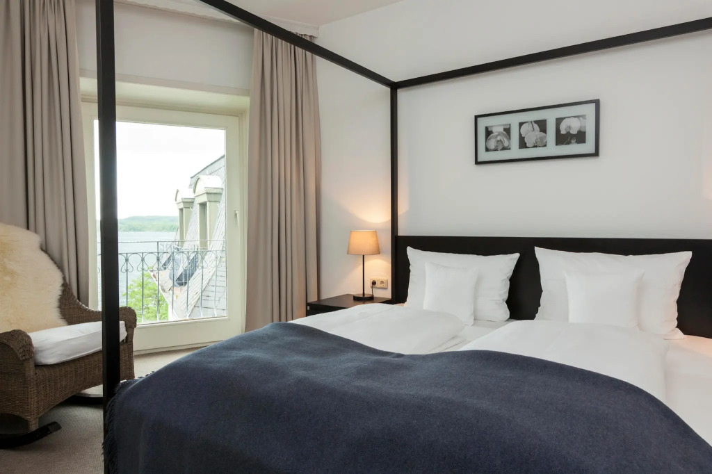 Hotel Dieksee - Collection by Ligula