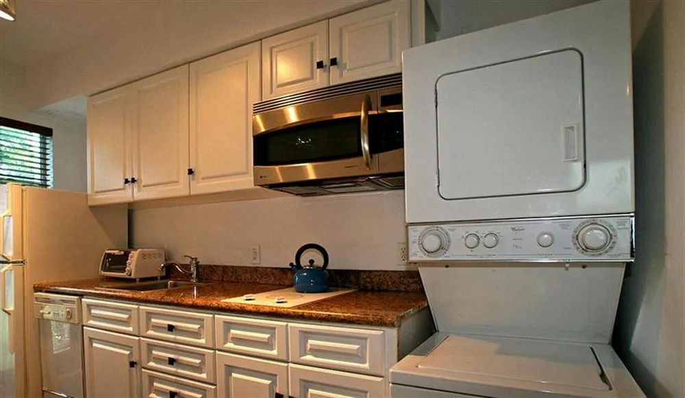 SeaStays- South Beach Apartments
