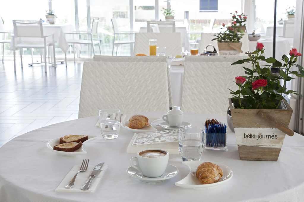 Andris Hotel